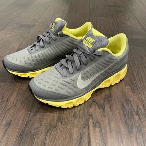 Nike Max Air Tailwind 5’s - Women’s 8.5 - “Like New”